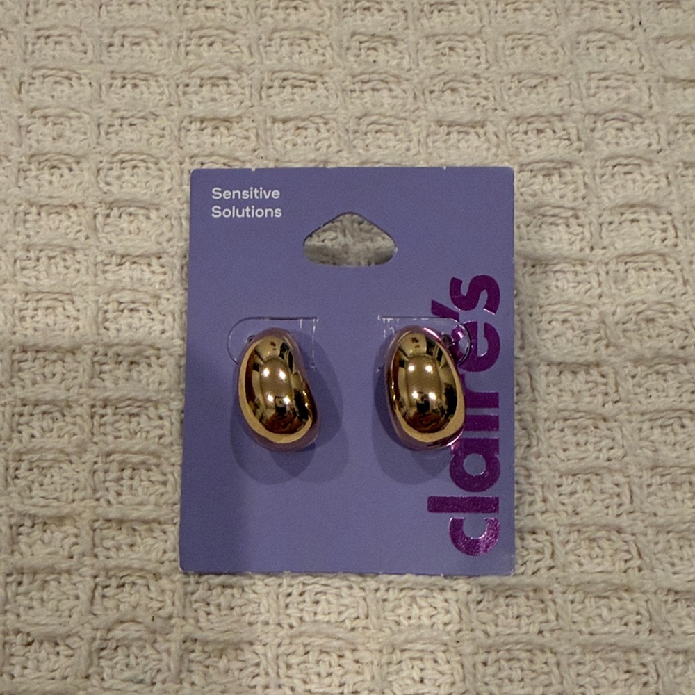 Claire's Gold Hoop Nugget Earrings for Sensitive Ears